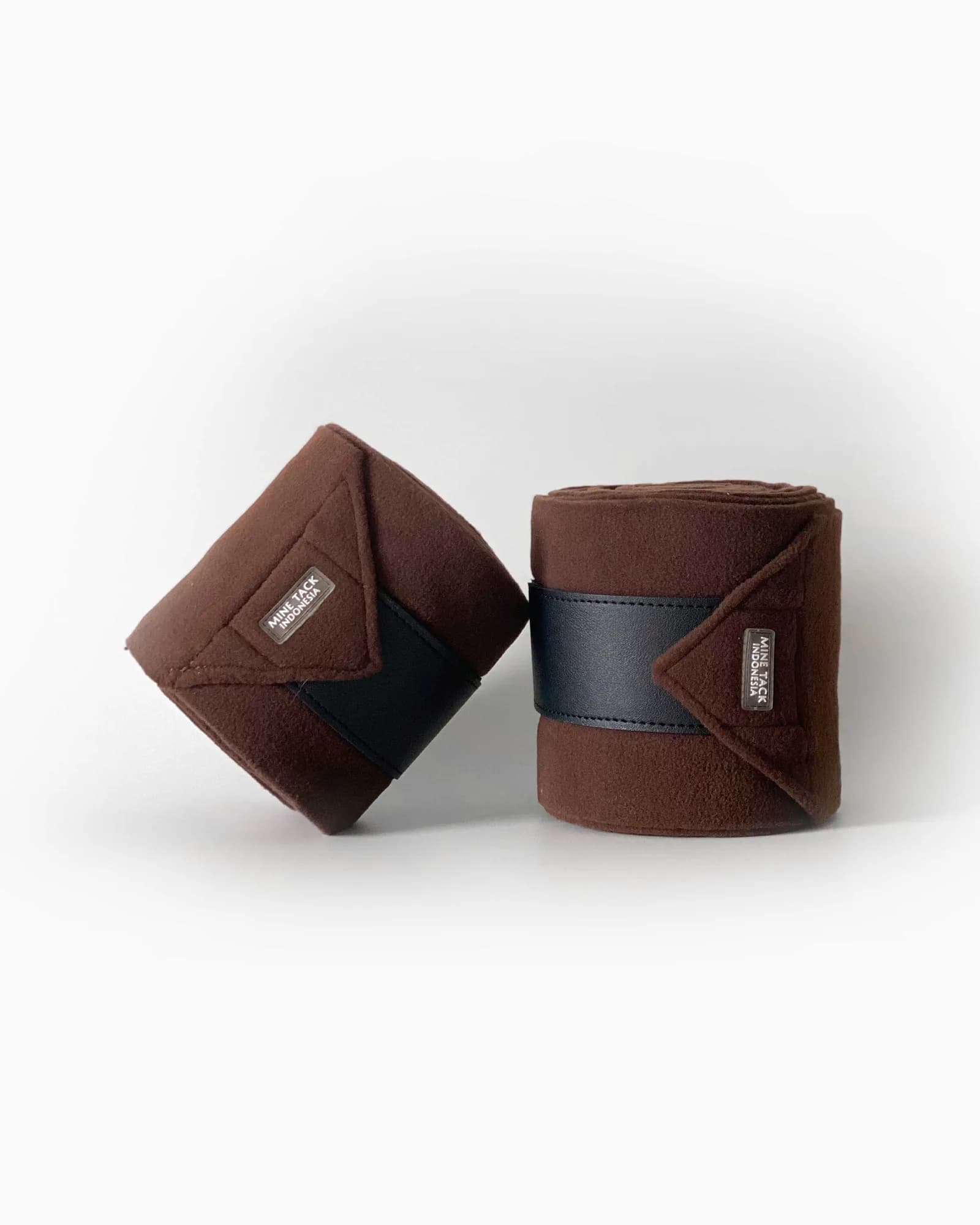 Mine Horse Bandages 4 Rolls 1